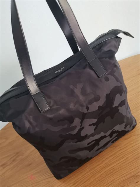 michael kors kent large camouflage nylon tote